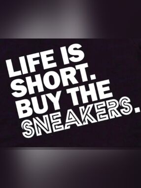 👟SNEAKER ADVERTISEMENT